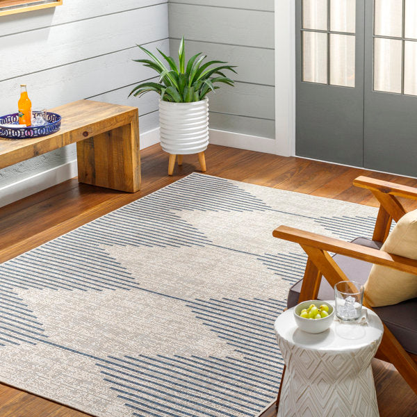 Isidro - Polypropylene Diamond Medallion Indoor/Outdoor Area Rug